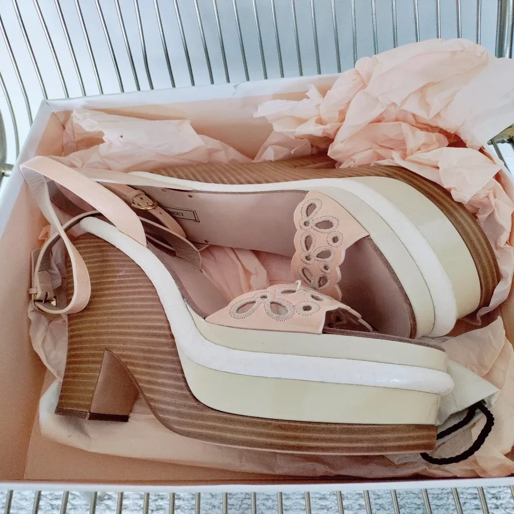 NIB $425 Nina Ricci platform sandals. IT‎ 37.5 (US 6.5) and IT 40 (US 9)